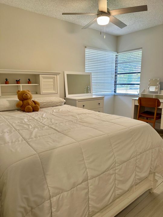 For Rent: $3,500 (3 beds, 2 baths, 1698 Square Feet)