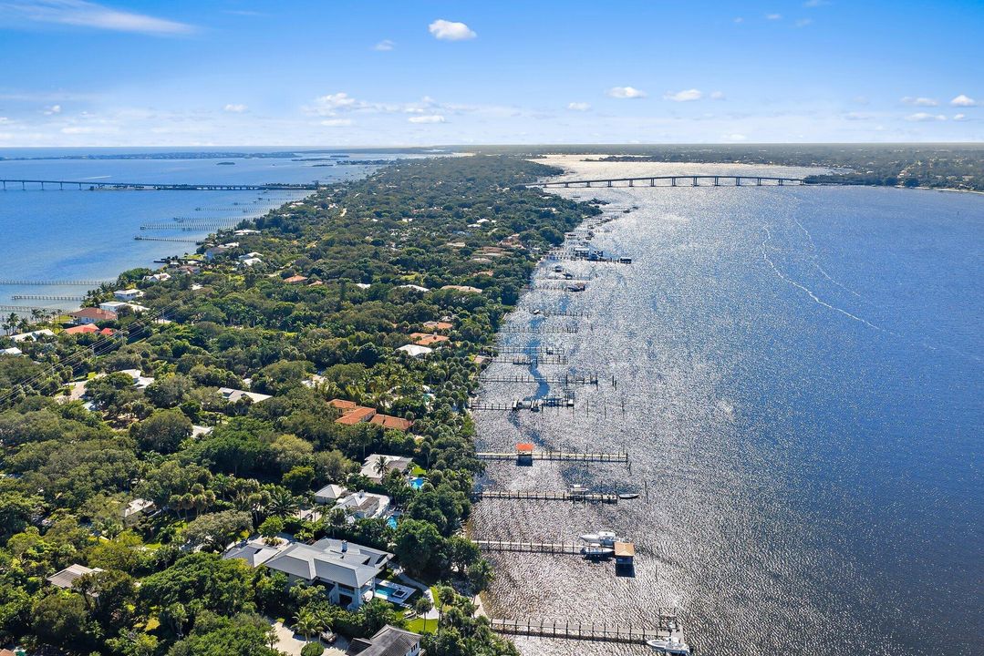 Active With Contract: $5,350,000 (3 beds, 4 baths, 5157 Square Feet)