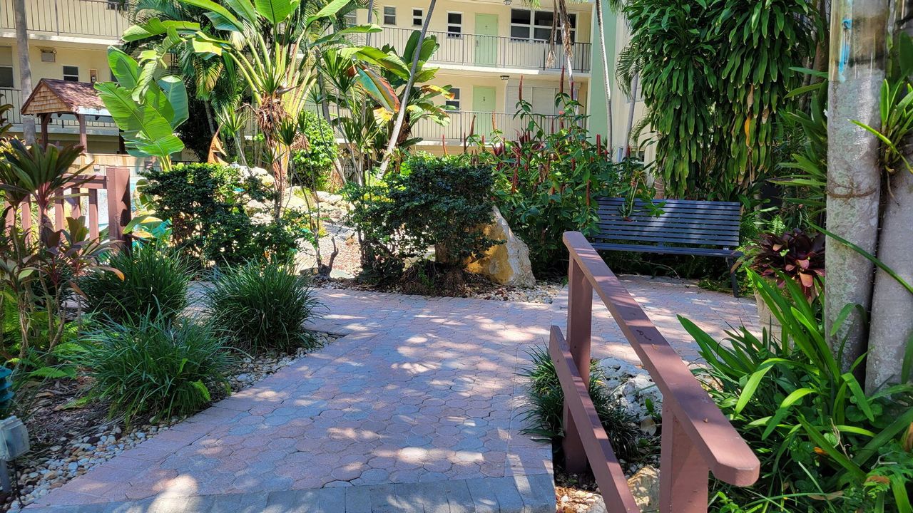 Activo con contrato: $242,500 (2 camas, 2 baños, 928 Pies cuadrados)