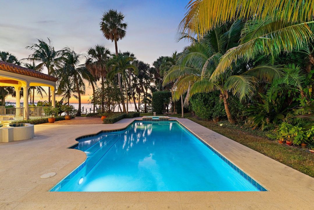 Active With Contract: $5,350,000 (3 beds, 4 baths, 5157 Square Feet)