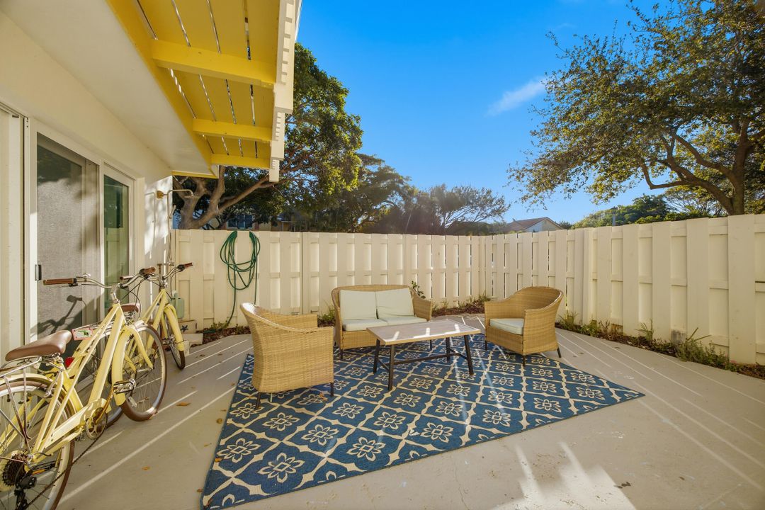 待售: $550,000 (2 贝兹, 2 浴室, 1250 平方英尺)