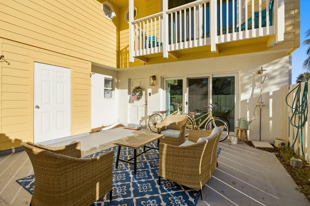 待售: $550,000 (2 贝兹, 2 浴室, 1250 平方英尺)