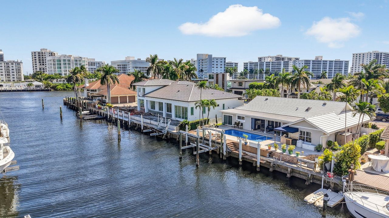 For Sale: $2,850,000 (3 beds, 2 baths, 2653 Square Feet)