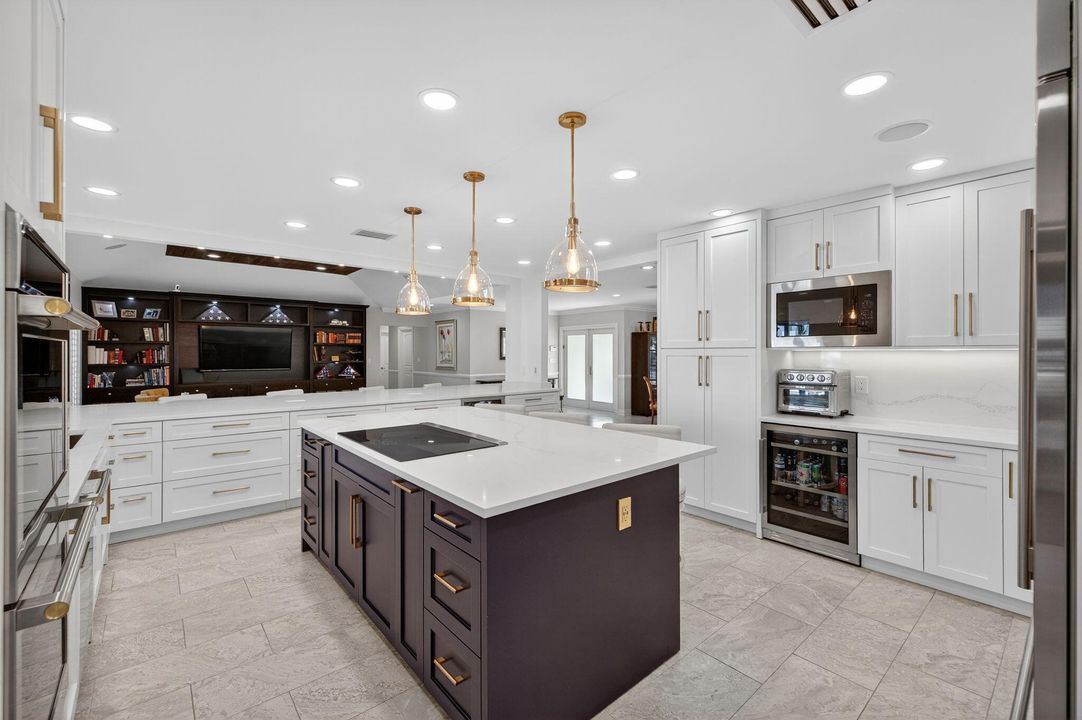 For Sale: $2,850,000 (3 beds, 2 baths, 2653 Square Feet)