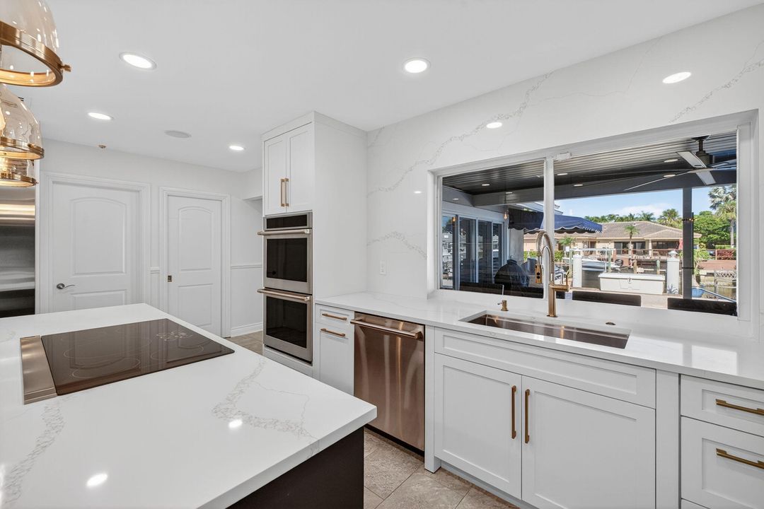 For Sale: $2,850,000 (3 beds, 2 baths, 2653 Square Feet)