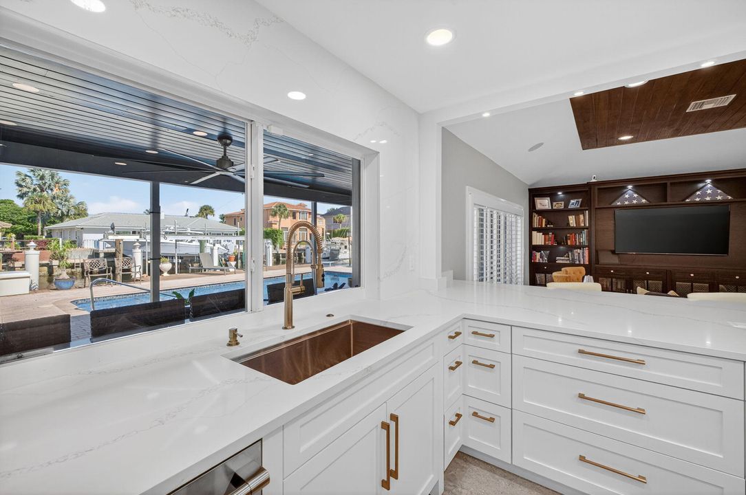 For Sale: $2,850,000 (3 beds, 2 baths, 2653 Square Feet)