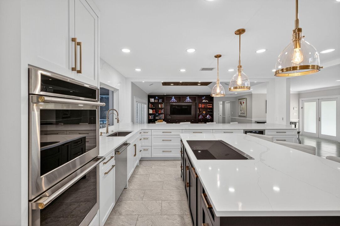 For Sale: $2,850,000 (3 beds, 2 baths, 2653 Square Feet)