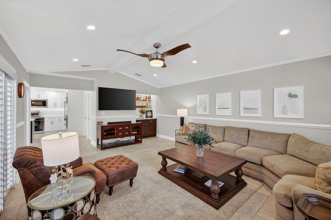 For Sale: $2,850,000 (3 beds, 2 baths, 2653 Square Feet)