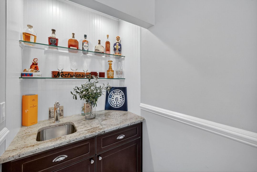 For Sale: $2,850,000 (3 beds, 2 baths, 2653 Square Feet)