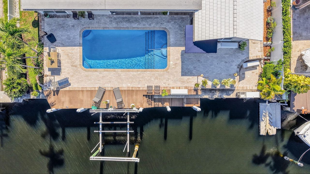 For Sale: $2,850,000 (3 beds, 2 baths, 2653 Square Feet)