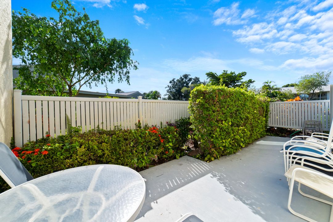 For Sale: $325,000 (3 beds, 2 baths, 1809 Square Feet)