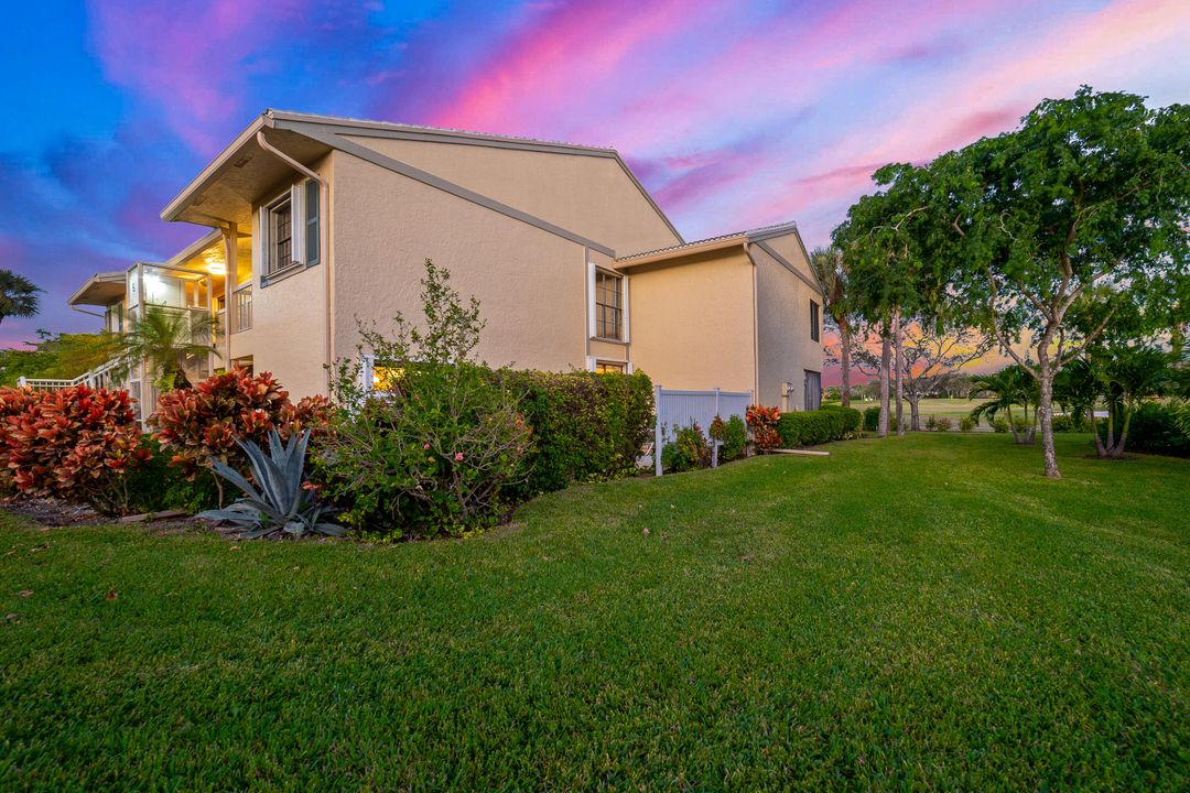 For Sale: $325,000 (3 beds, 2 baths, 1809 Square Feet)