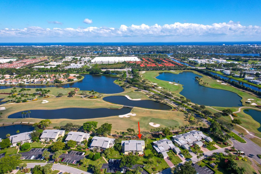 For Sale: $325,000 (3 beds, 2 baths, 1809 Square Feet)