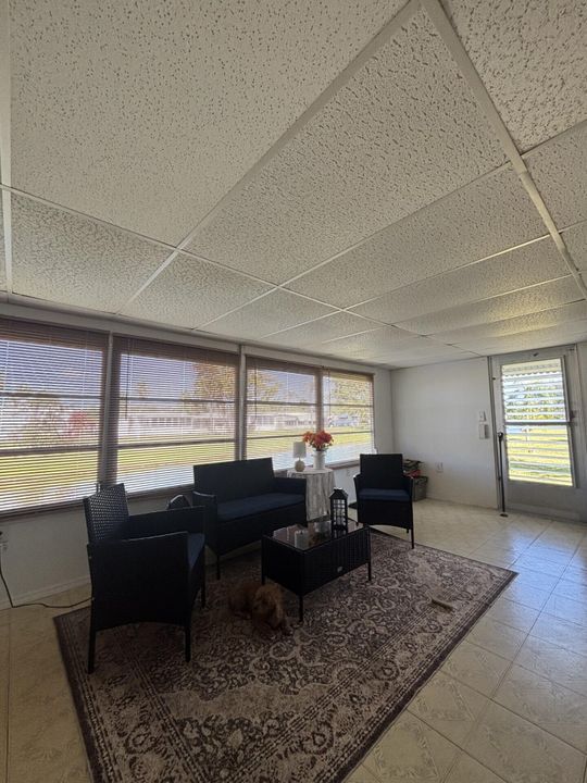 For Sale: $65,000 (2 beds, 2 baths, 984 Square Feet)