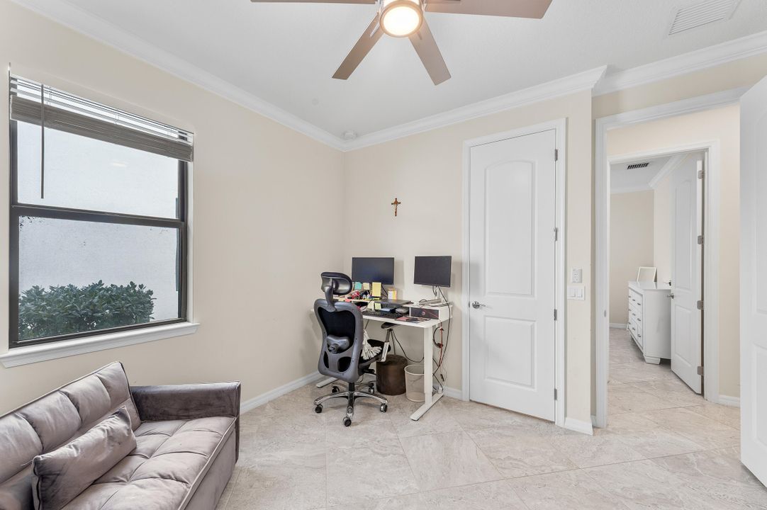 For Sale: $695,000 (4 beds, 2 baths, 1874 Square Feet)