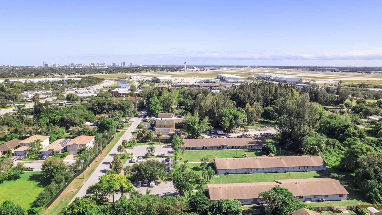 En Renta: $3,250 (2 camas, 2 baños, 1680 Pies cuadrados)