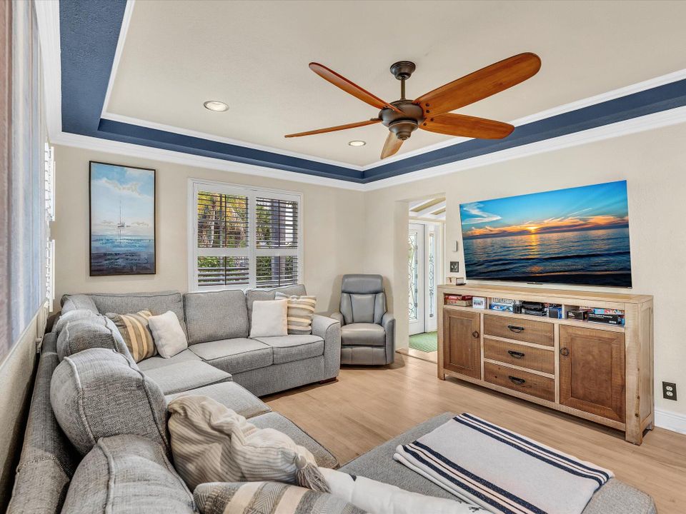 For Rent: $6,500 (4 beds, 3 baths, 1479 Square Feet)