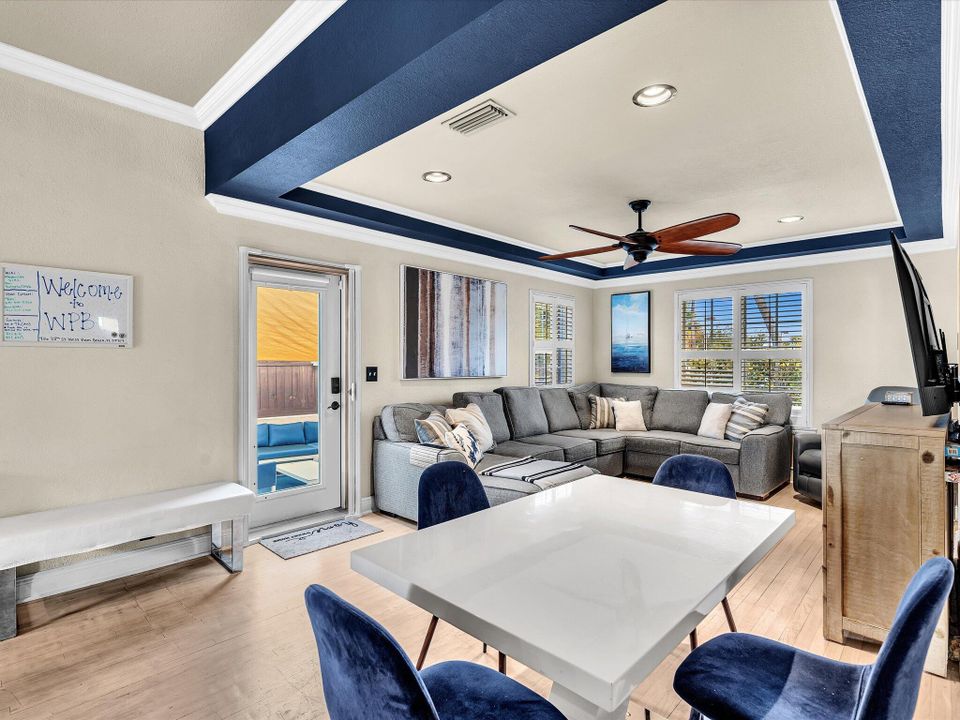 For Rent: $6,500 (4 beds, 3 baths, 1479 Square Feet)