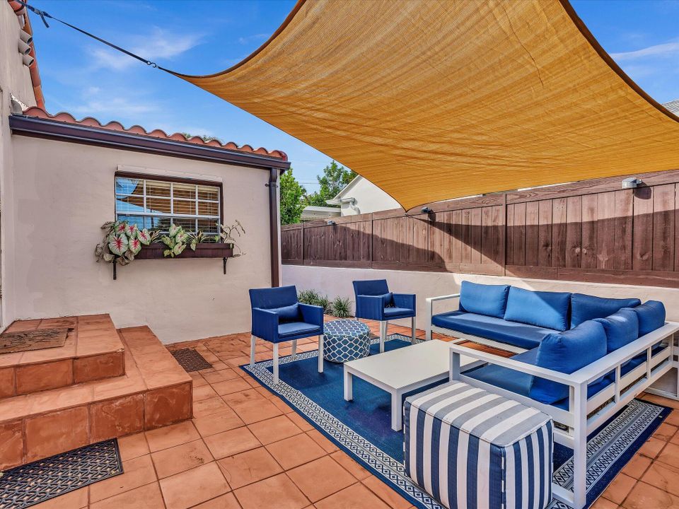 For Rent: $6,500 (4 beds, 3 baths, 1479 Square Feet)