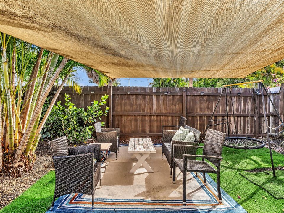 For Rent: $6,500 (4 beds, 3 baths, 1479 Square Feet)