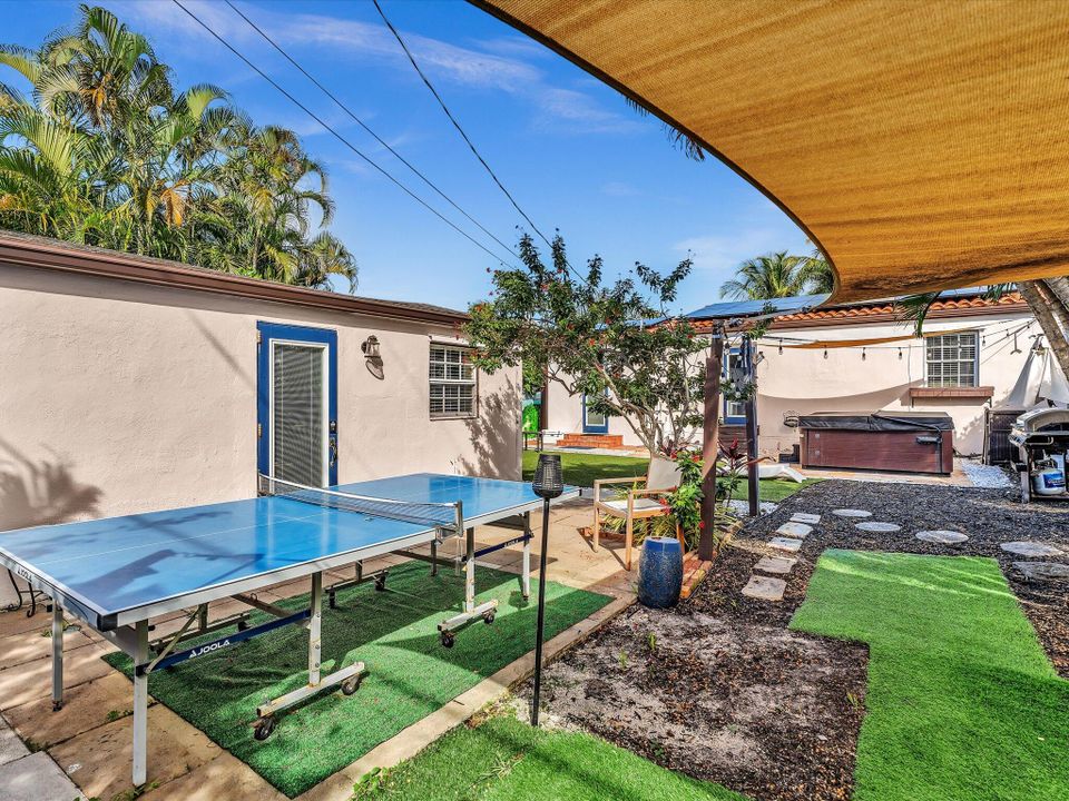 For Rent: $6,500 (4 beds, 3 baths, 1479 Square Feet)