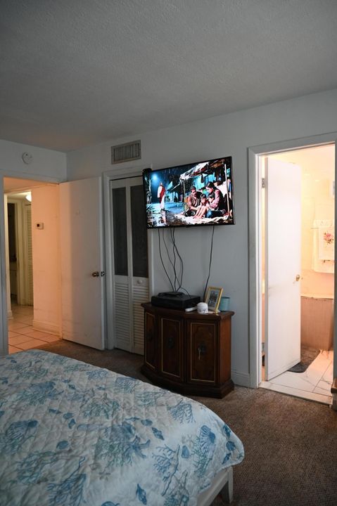 En Venta: $255,000 (2 camas, 2 baños, 819 Pies cuadrados)