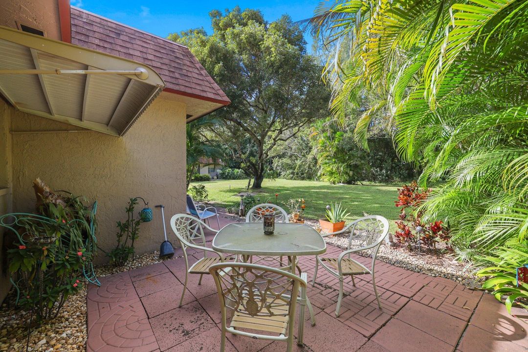 En Venta: $214,000 (3 camas, 2 baños, 1216 Pies cuadrados)