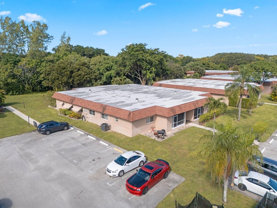 En Venta: $214,000 (3 camas, 2 baños, 1216 Pies cuadrados)