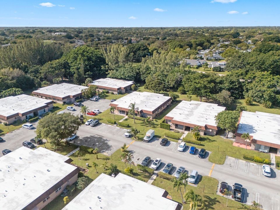 En Venta: $214,000 (3 camas, 2 baños, 1216 Pies cuadrados)