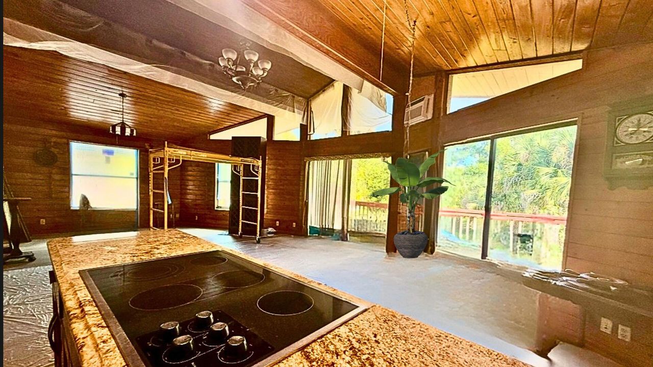 For Rent: $3,250 (3 beds, 2 baths, 1550 Square Feet)