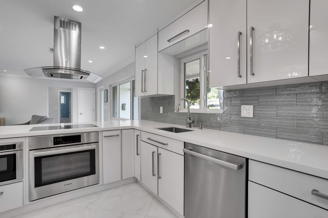 待售: $1,350,000 (3 贝兹, 2 浴室, 1924 平方英尺)