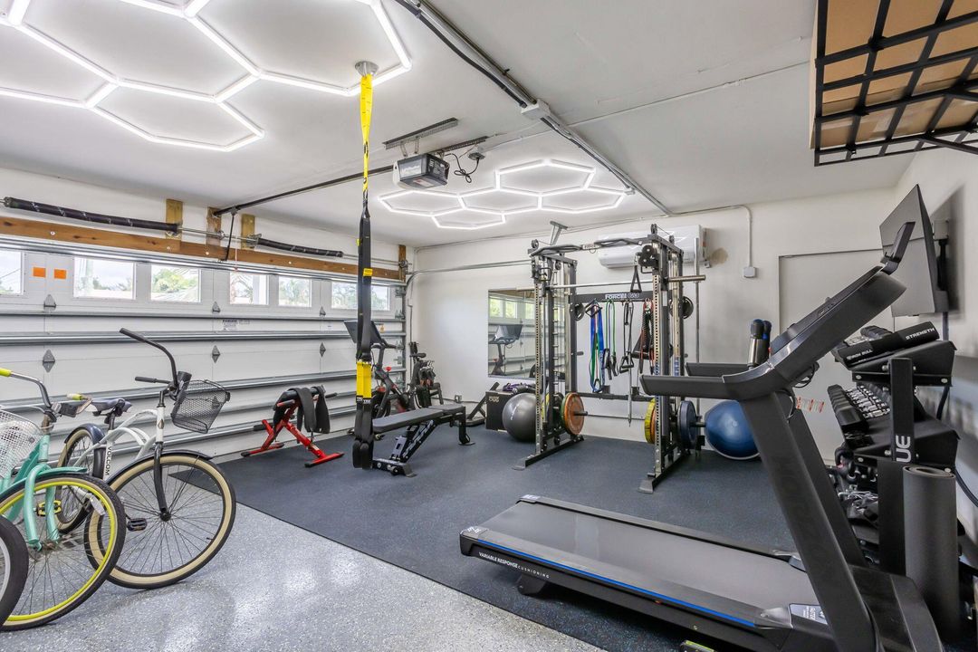 待售: $1,350,000 (3 贝兹, 2 浴室, 1924 平方英尺)