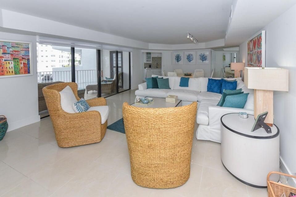 合同活跃: $3,900 (1 贝兹, 1 浴室, 1180 平方英尺)