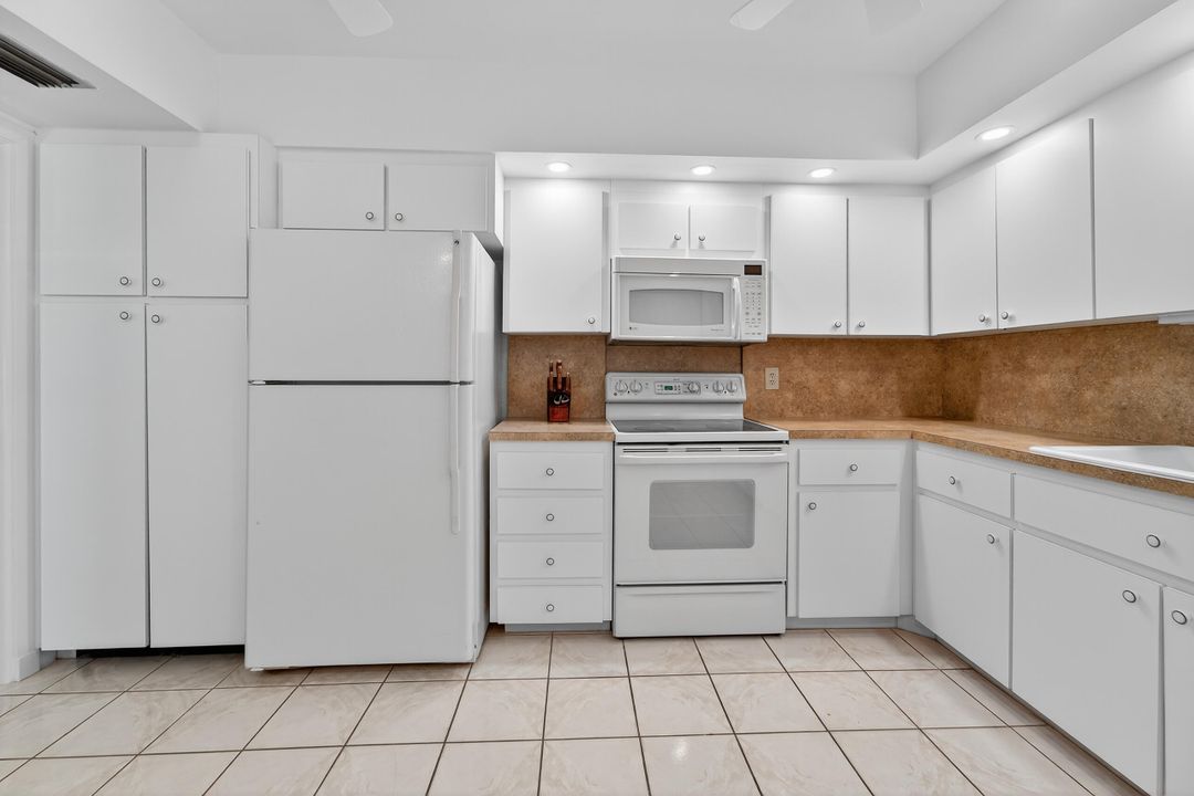 В аренду: $3,500 (3 спален, 2 ванн, 1600 Квадратных фут)