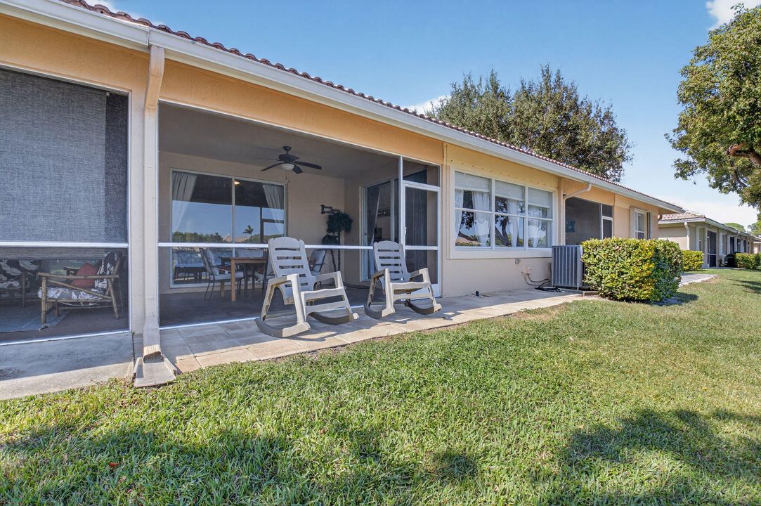 合同活跃: $3,000 (2 贝兹, 2 浴室, 1379 平方英尺)