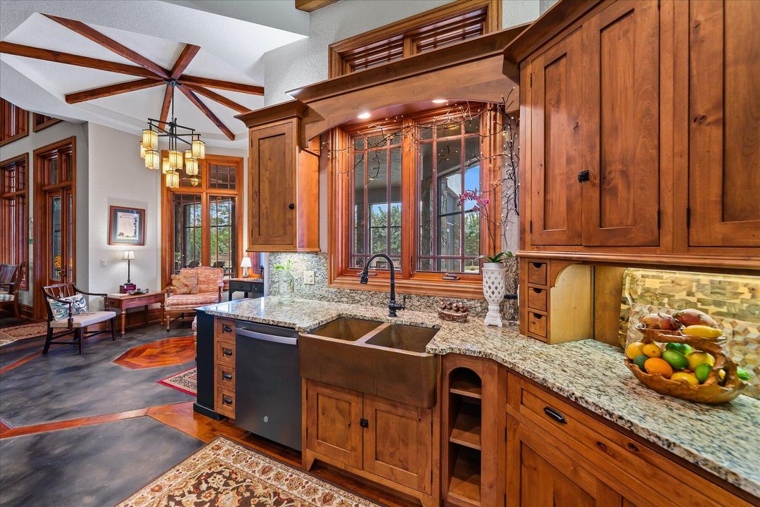 En Venta: $4,750,000 (8 camas, 7 baños, 10869 Pies cuadrados)