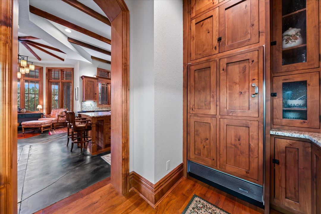 En Venta: $4,750,000 (8 camas, 7 baños, 10869 Pies cuadrados)