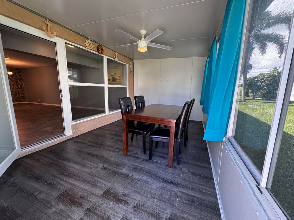 For Sale: $245,000 (2 beds, 2 baths, 1167 Square Feet)