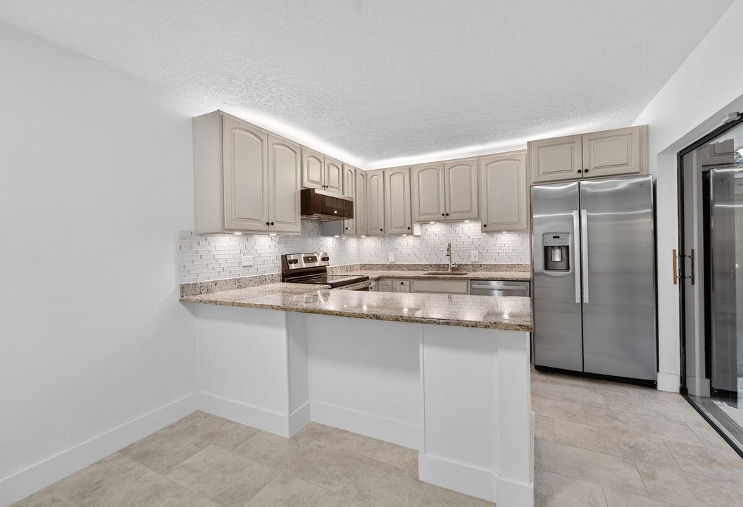 В аренду: $2,900 (3 спален, 2 ванн, 1596 Квадратных фут)