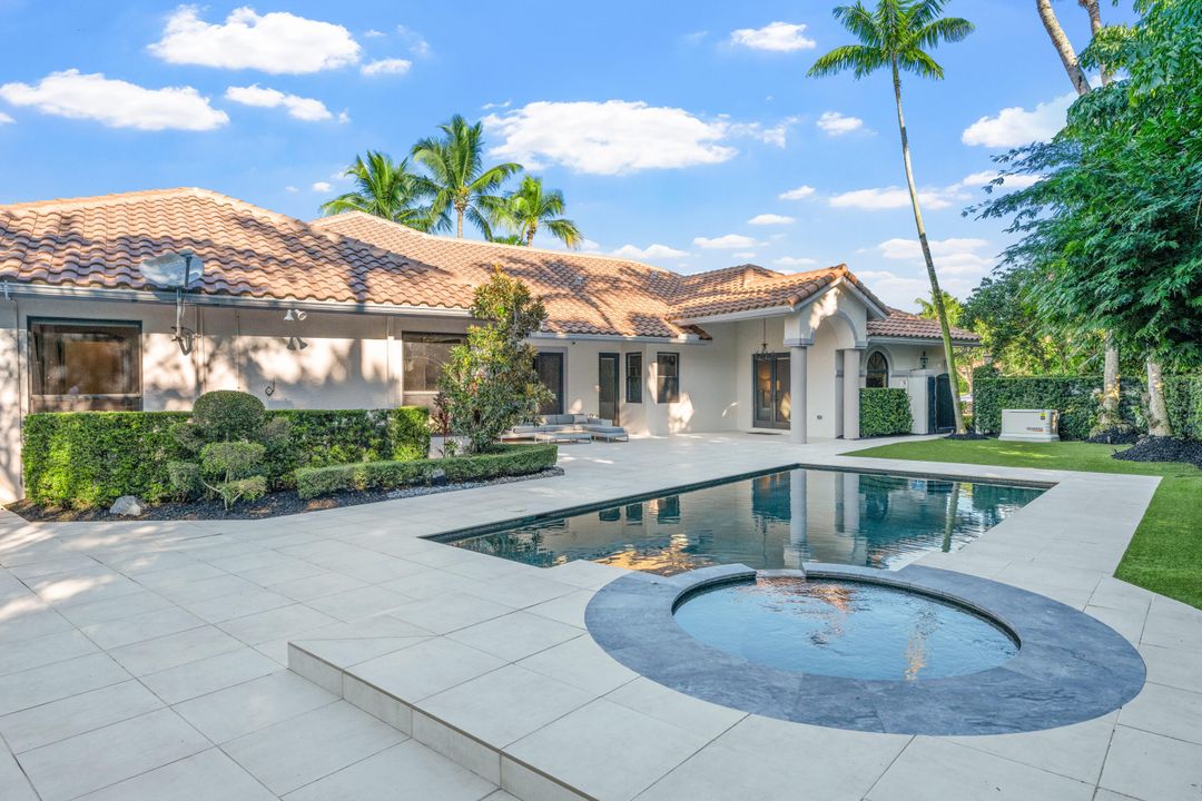 For Sale: $2,975,000 (3 beds, 3 baths, 2175 Square Feet)