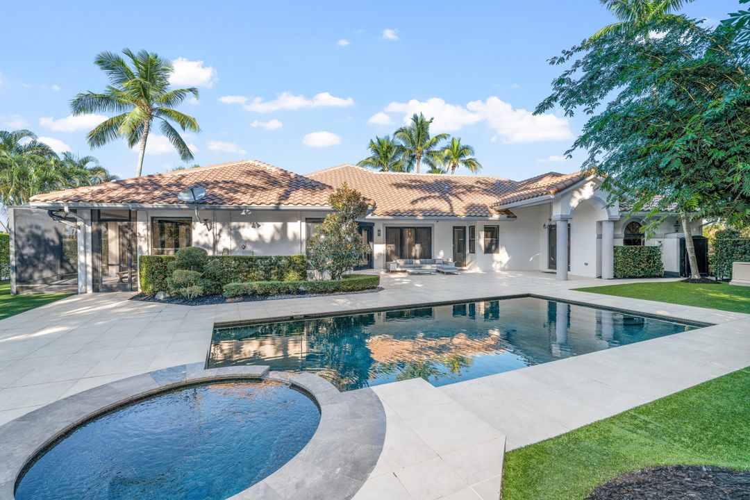 For Sale: $2,975,000 (3 beds, 3 baths, 2175 Square Feet)