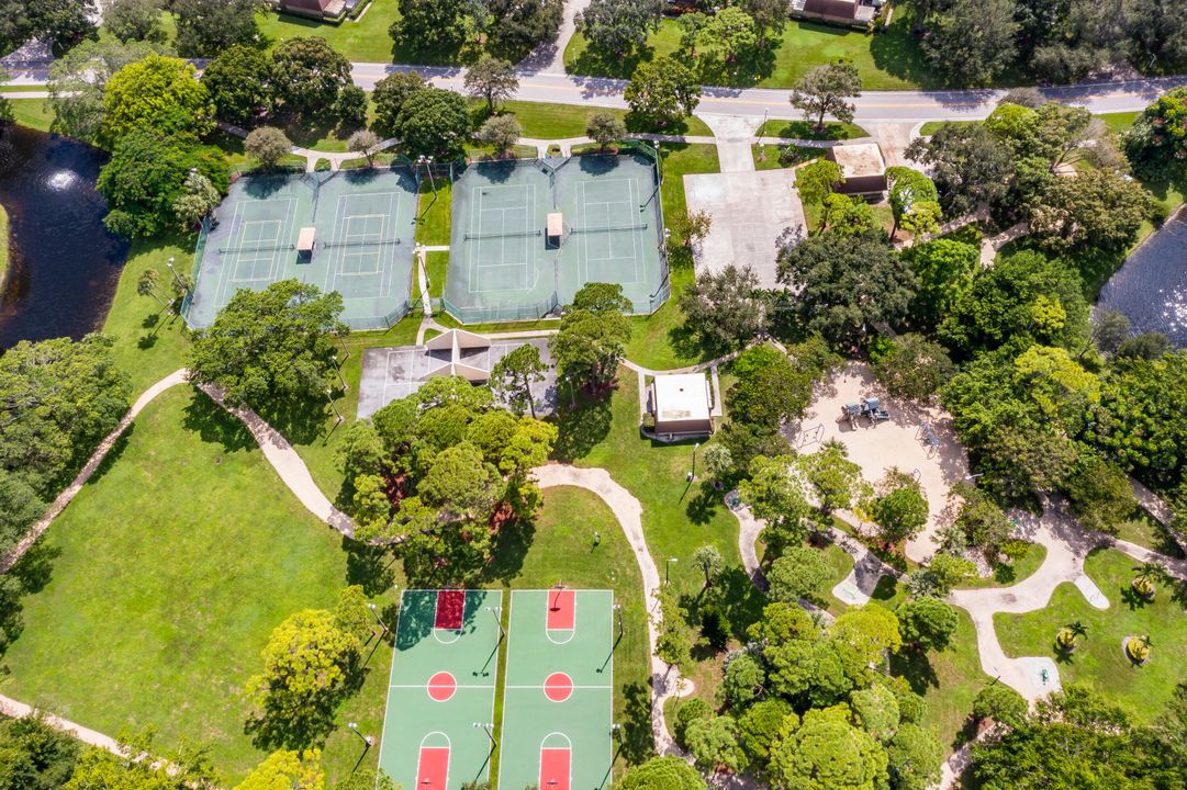 В аренду: $2,900 (3 спален, 2 ванн, 1596 Квадратных фут)