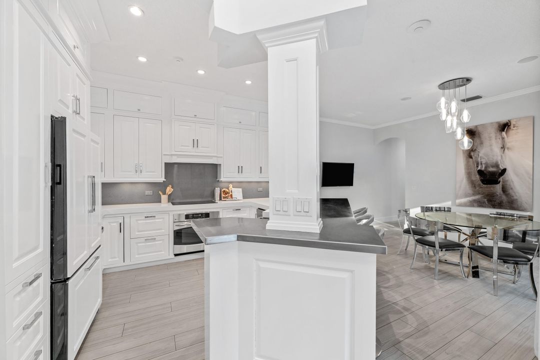 For Sale: $2,975,000 (3 beds, 3 baths, 2175 Square Feet)