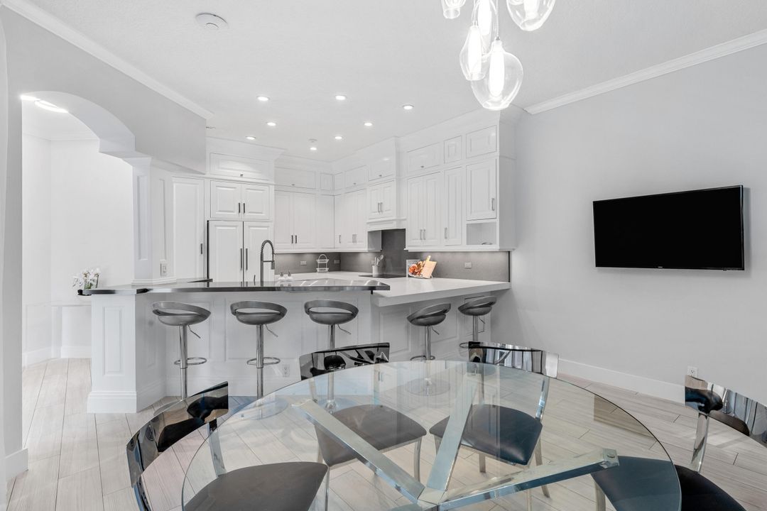 For Sale: $2,975,000 (3 beds, 3 baths, 2175 Square Feet)