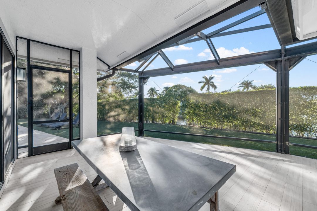 For Sale: $2,975,000 (3 beds, 3 baths, 2175 Square Feet)