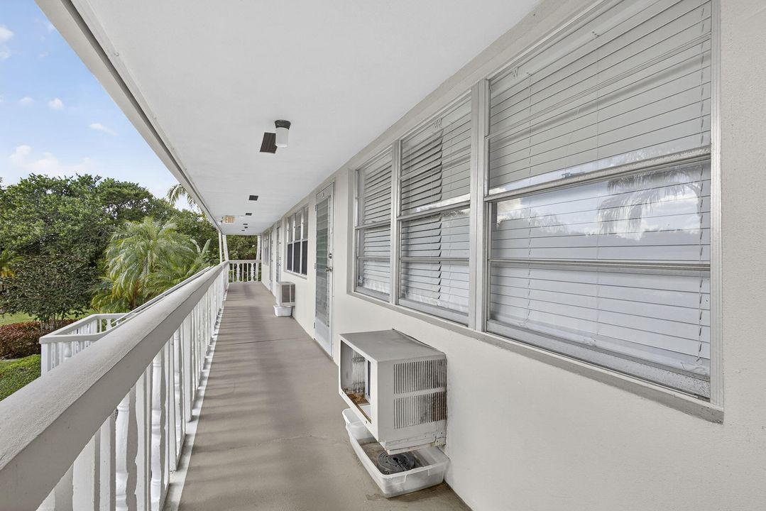 На продажу: $75,000 (1 спален, 1 ванн, 570 Квадратных фут)