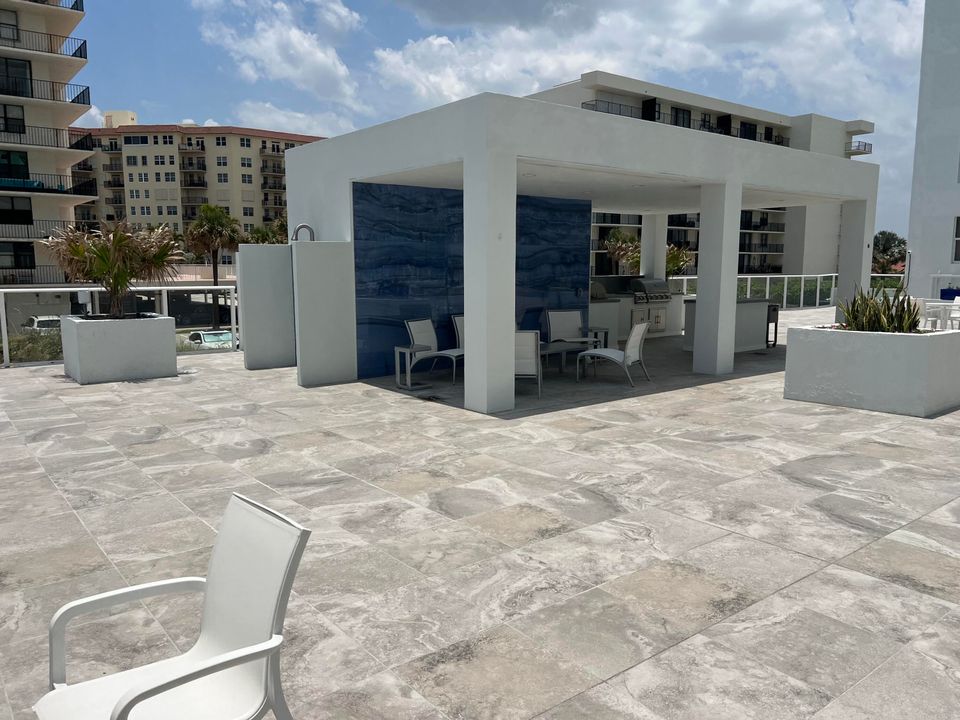 待售: $345,000 (1 贝兹, 1 浴室, 952 平方英尺)