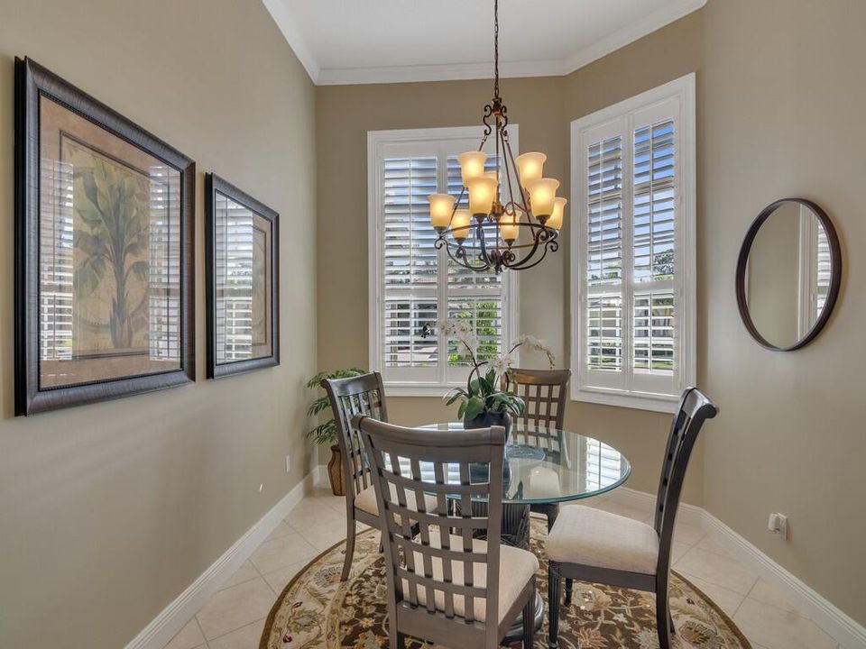 На продажу: $699,500 (3 спален, 2 ванн, 2594 Квадратных фут)