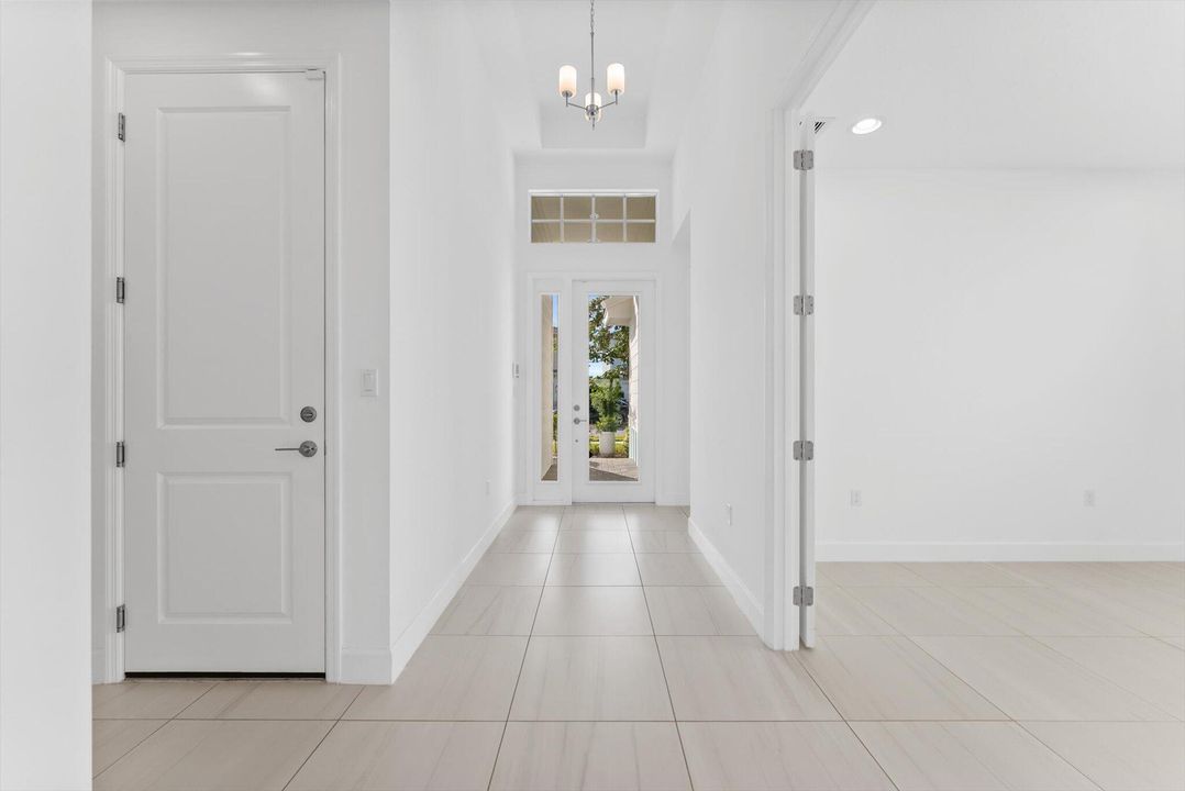 待售: $700,000 (4 贝兹, 3 浴室, 2262 平方英尺)