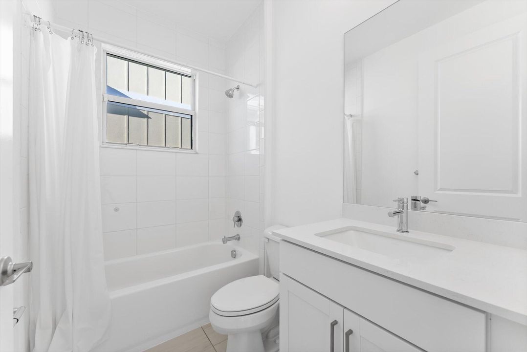 待售: $700,000 (4 贝兹, 3 浴室, 2262 平方英尺)